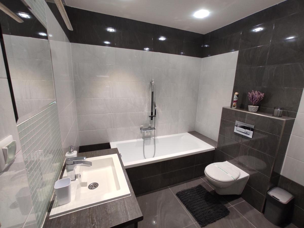 Apartmany Bytca エクステリア 写真