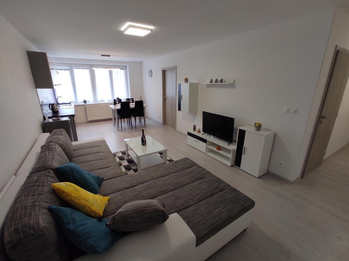 Apartmany Bytca エクステリア 写真