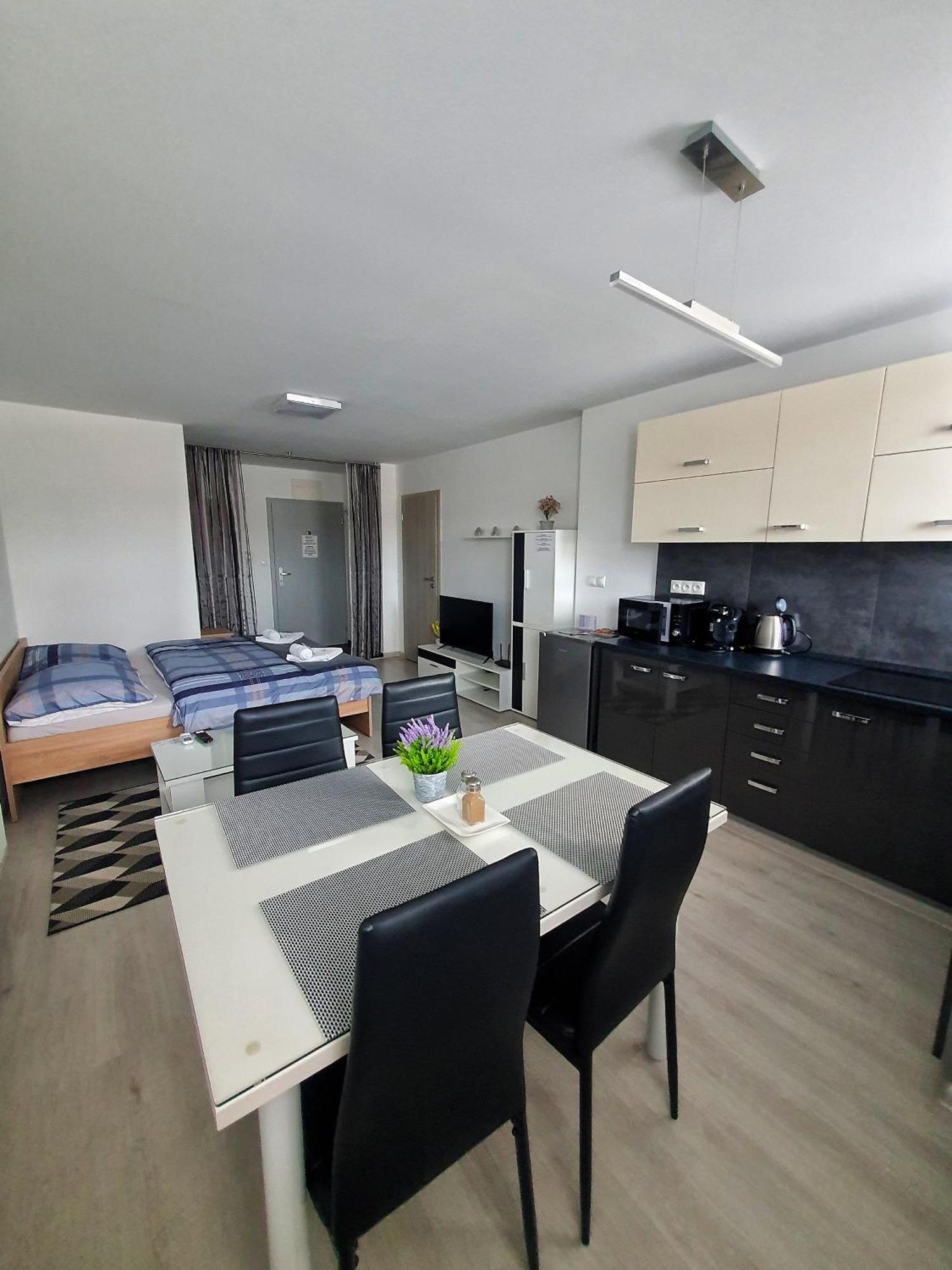 Apartmany Bytca エクステリア 写真