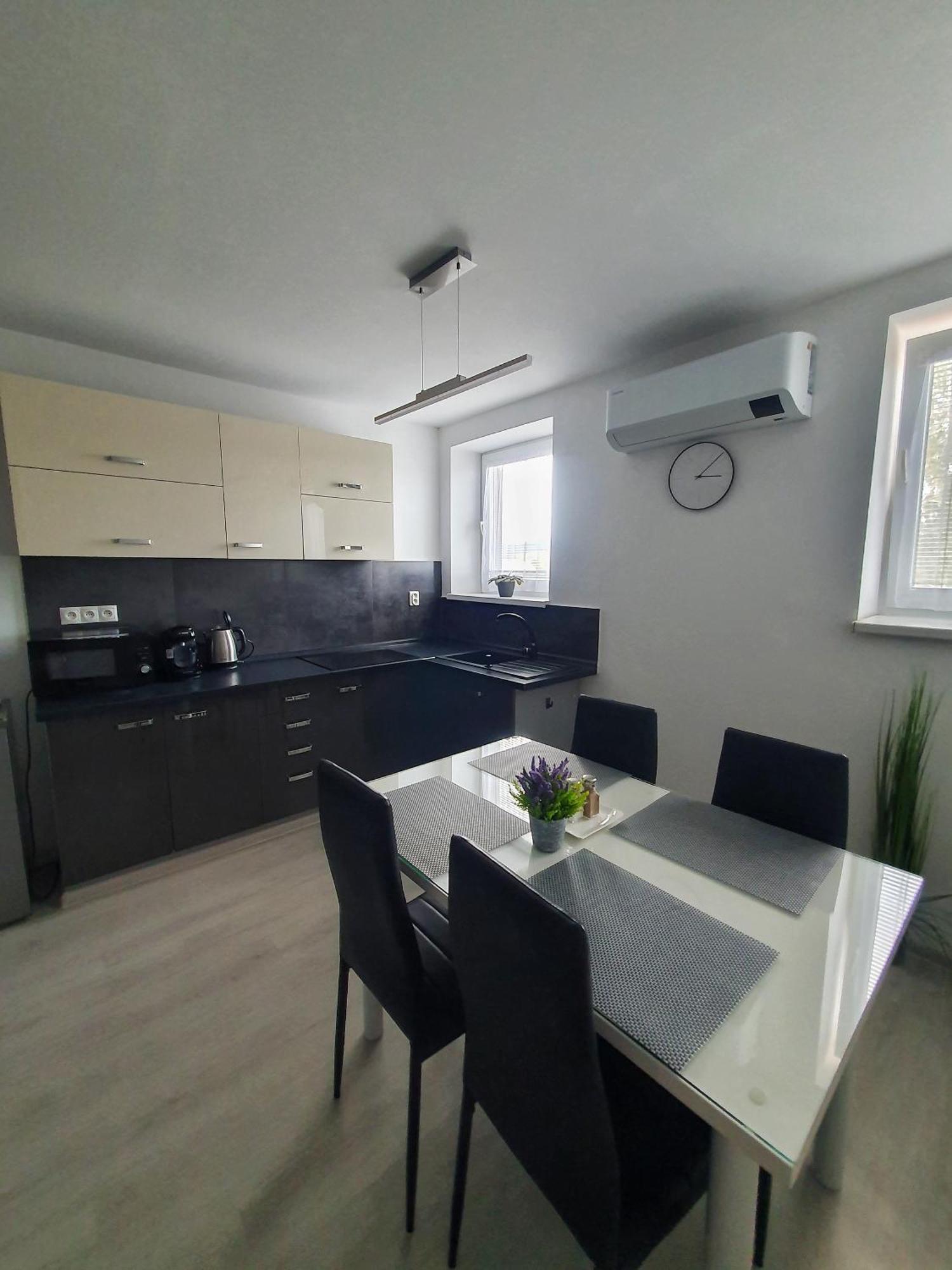 Apartmany Bytca エクステリア 写真
