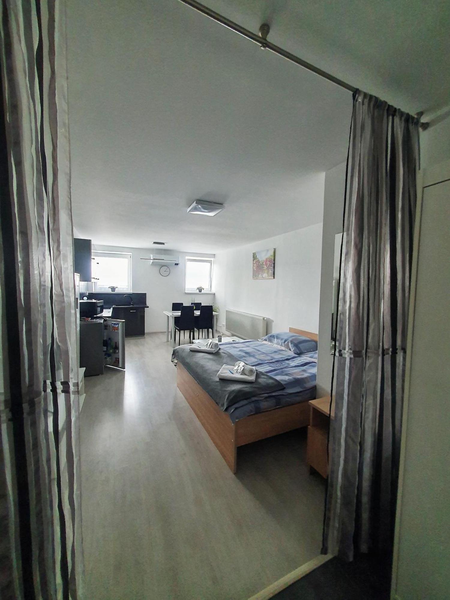 Apartmany Bytca エクステリア 写真