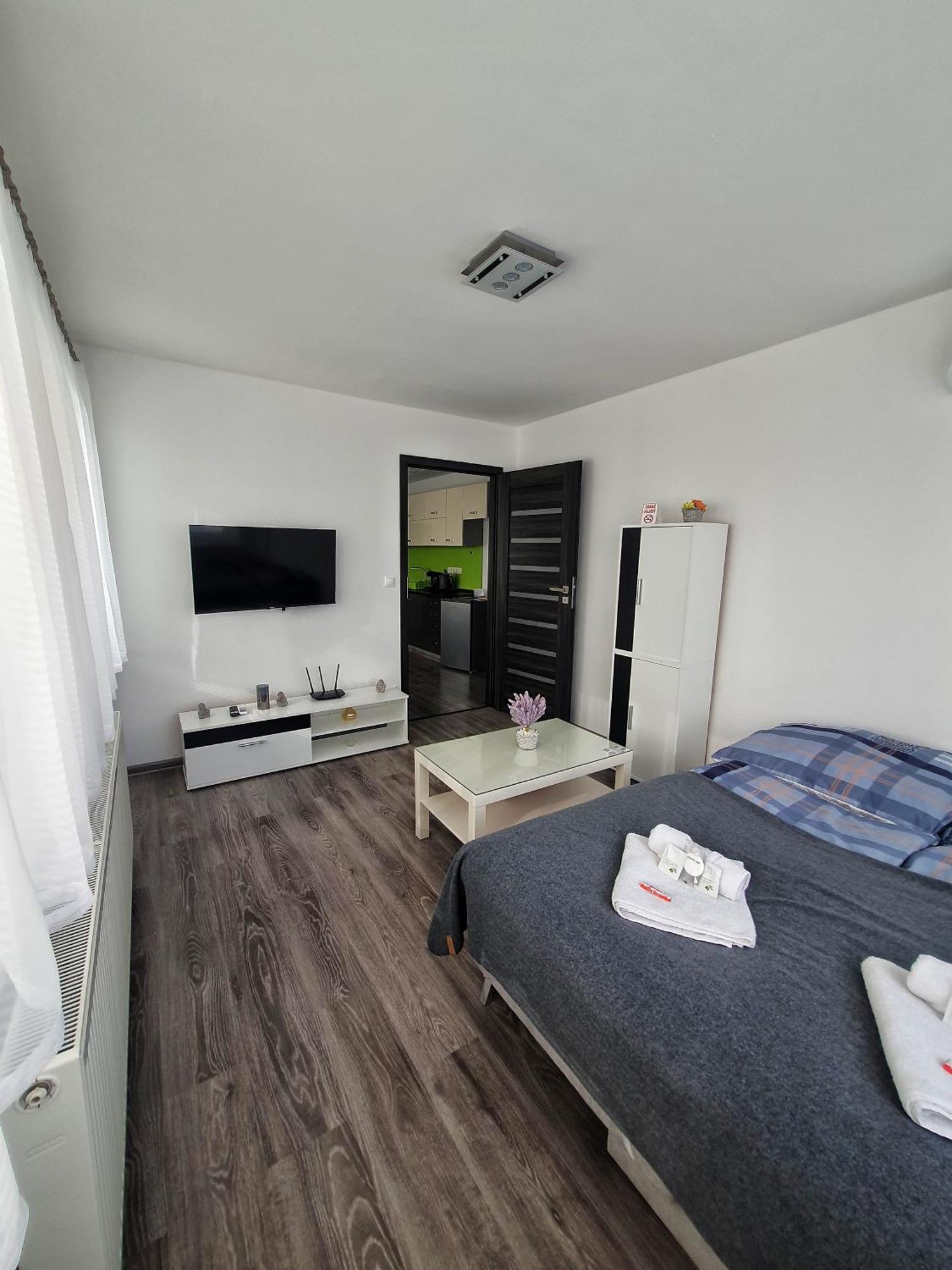 Apartmany Bytca エクステリア 写真