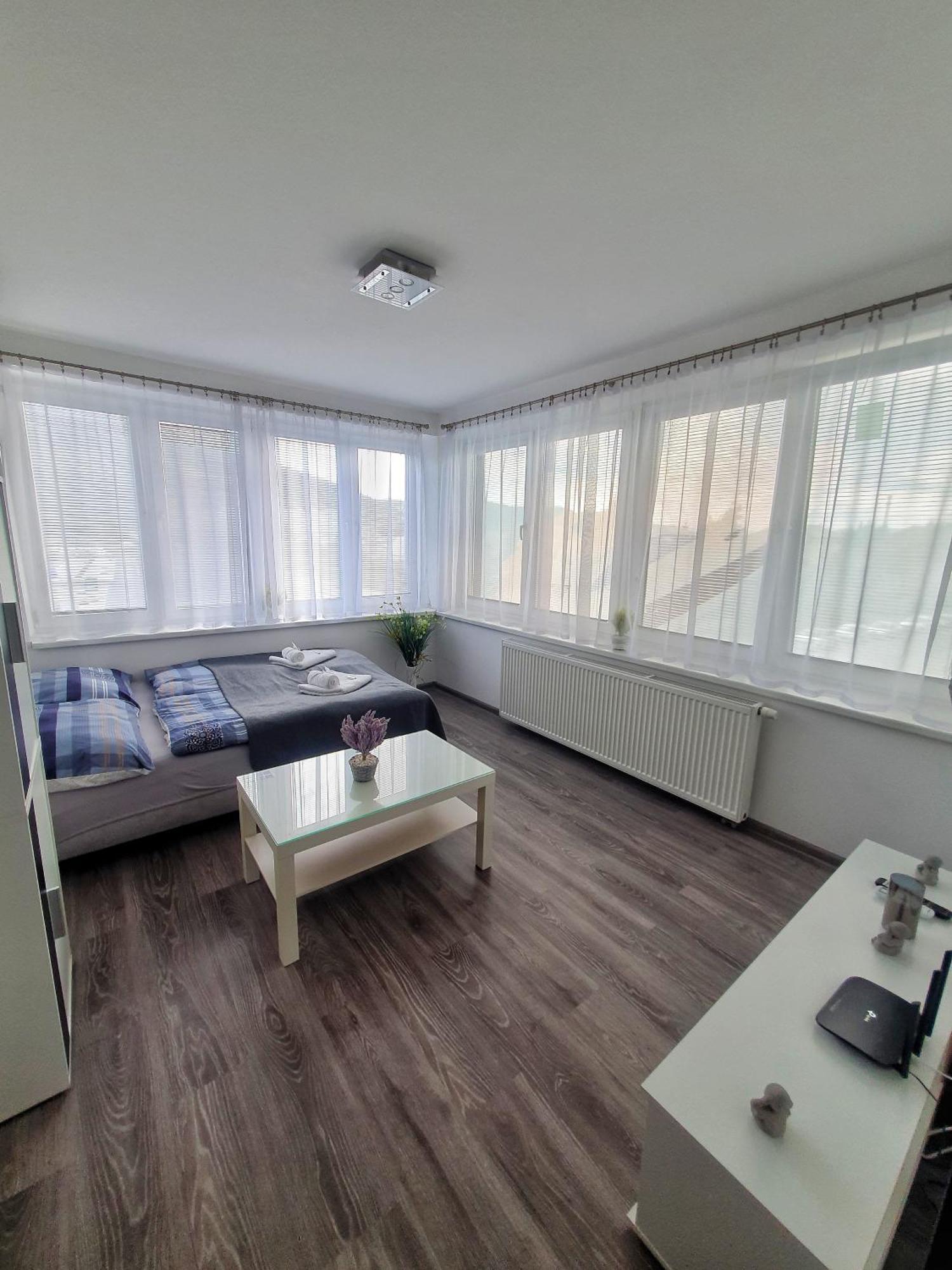 Apartmany Bytca エクステリア 写真